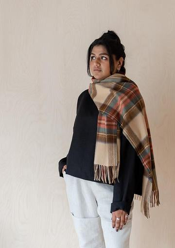 LAMBSWOOL OVERSIZED SCARF STEWART DRESS ANTIQUE TARTAN