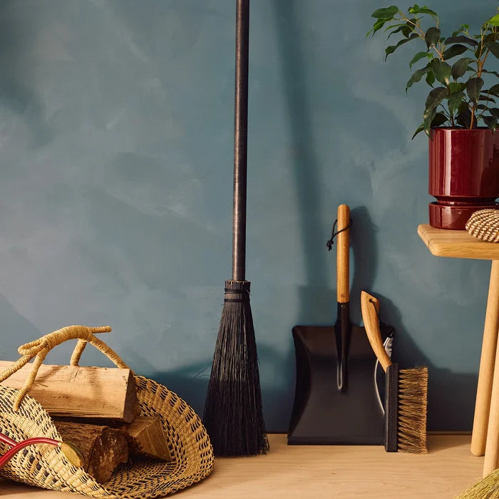 REDECKER HAND BRUSH OAK HANDLE