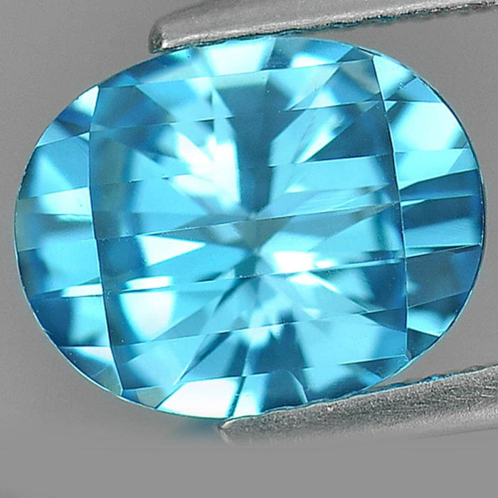 3.08ct, Natural Brazil Swiss Blue Topaz,  10x8mm Oval Checkerboard Ct, VVS Eye Clean, Loose Stone, Exceptional