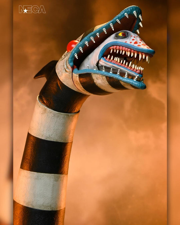 Beetlejuice Beetlejuice 7 Inch Ultimate Action Figure 2 Pack - Matador Beetlejuice & Sandworm