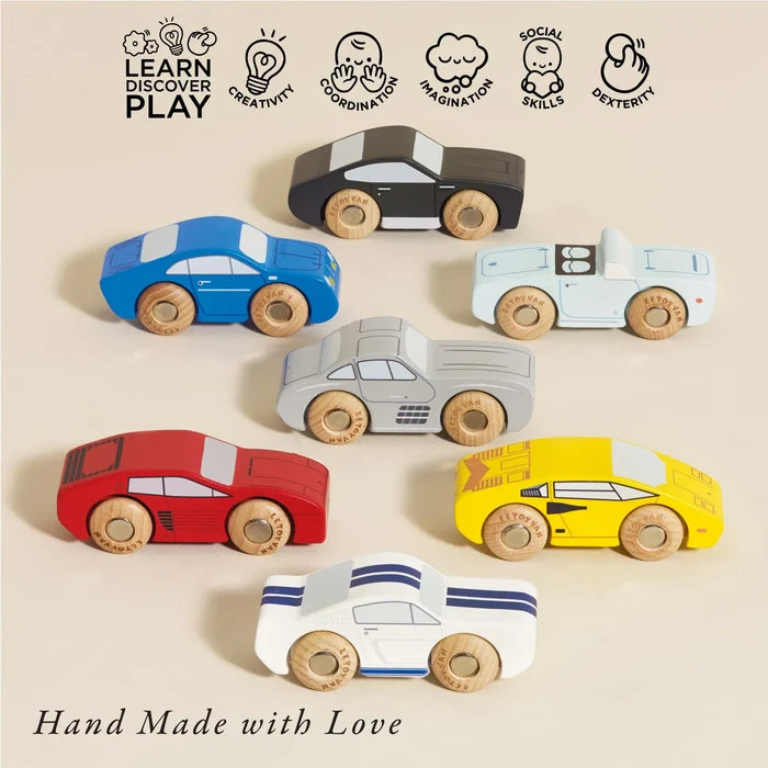 CLASSIC WOODEN SPORTS CAR SET