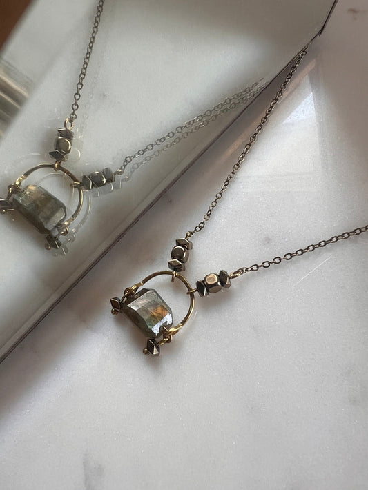 KR JEWELRY NECKLACE 330