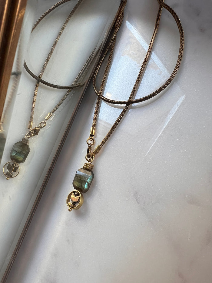 KR JEWELRY NECKLACE 350