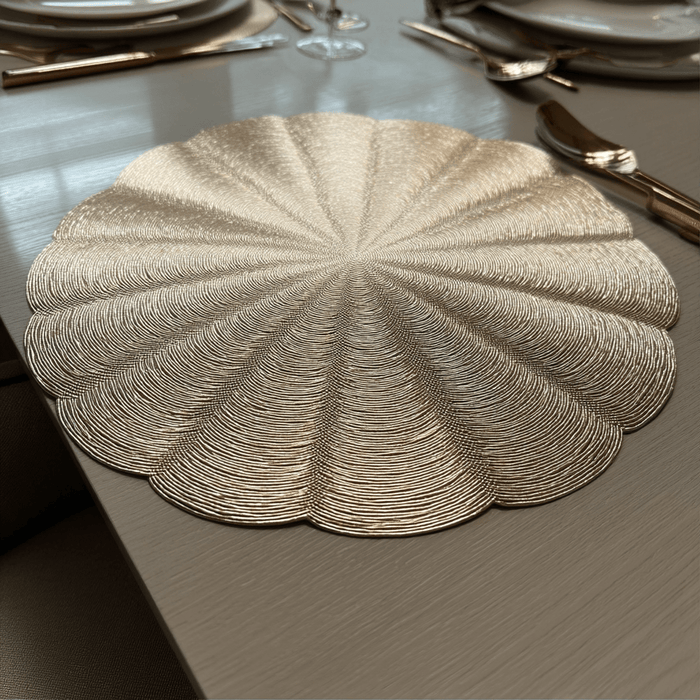 Lyra Gold Round Placemat Accessories