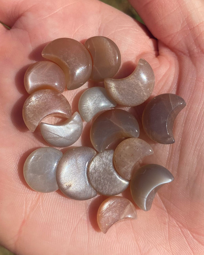 Mini Peach + Grey Moonstone Moon