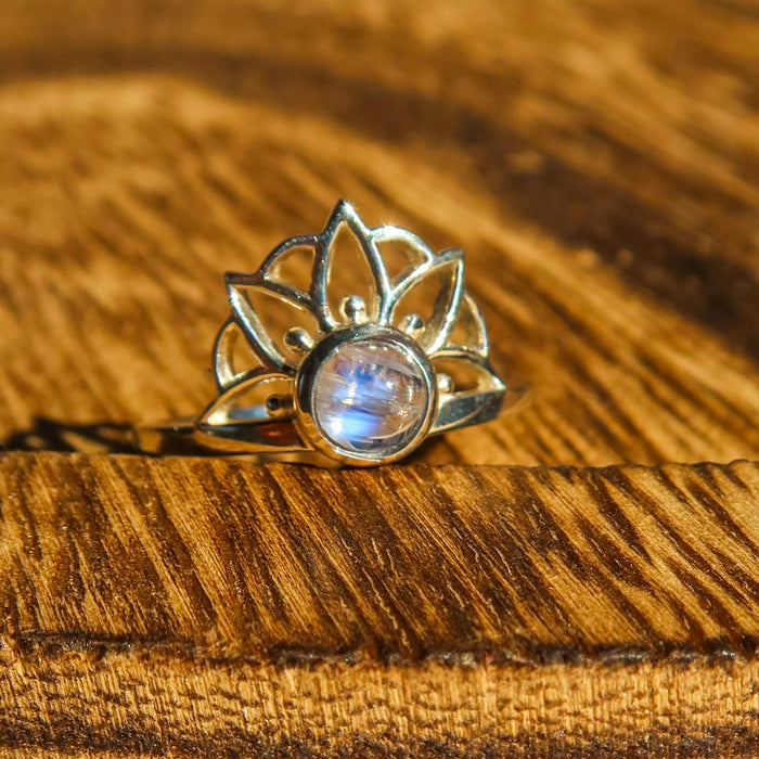 Rainbow Moonstone Flashy Mandala 925 Sterling Silver Ring | June Birthstone Unique Jewelry