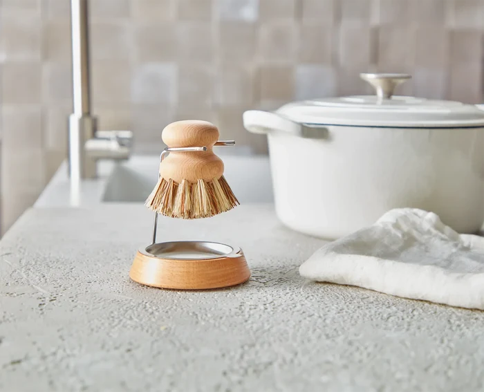 REDECKER POT BRUSH