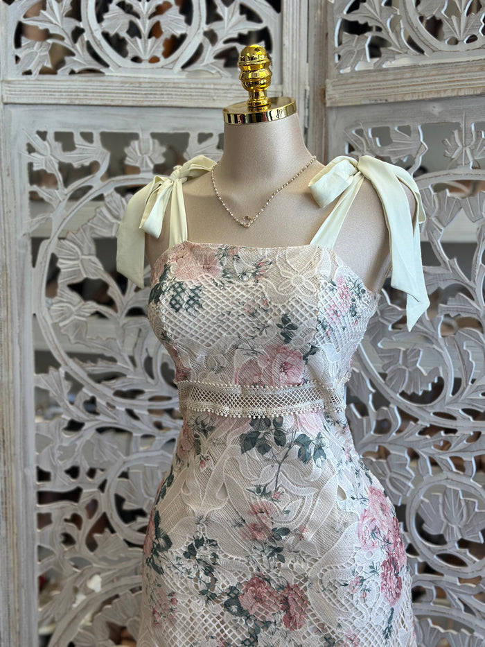 Ribbon Sleeve Floral Crochet Midi Dress- Not Stretchy ,No Estira