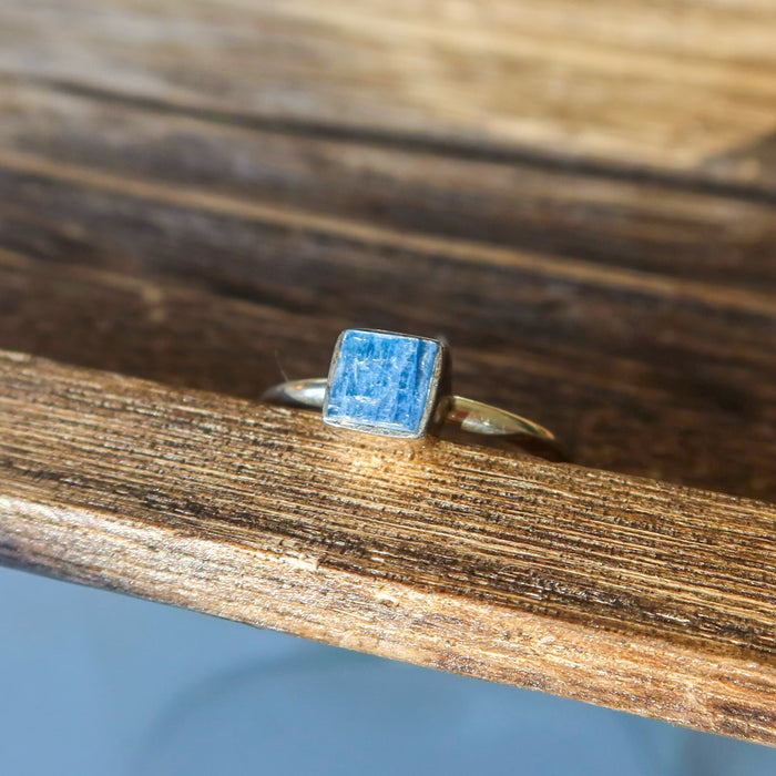 Rough Kyanite 925 Sterling Silver Ring | Raw Unique Jewelry