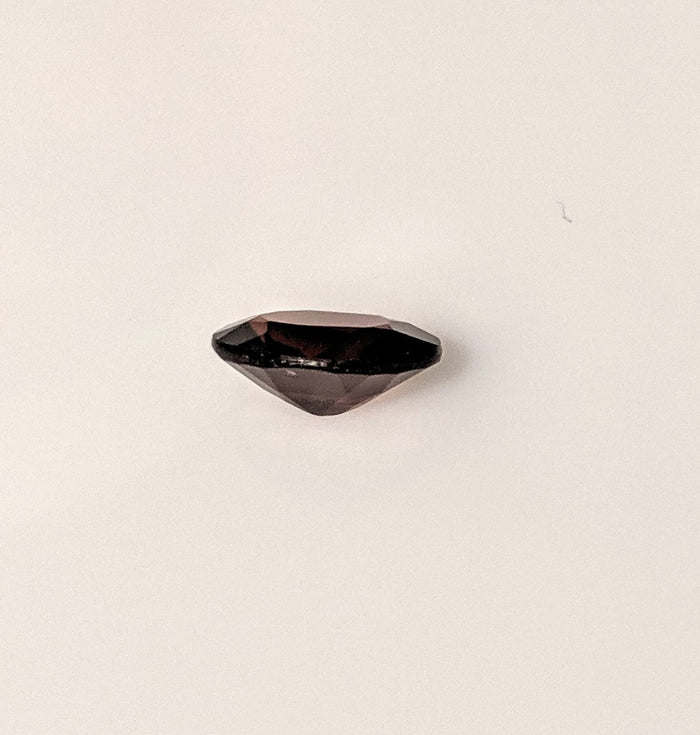 Sale!!! 2ct, Natural Genuine African Garnet, 9x7mm Oval, VVS Eye Clean loose stone, January Birthstone