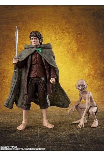 S.H. Figuarts Lord of The Rings Action Figure - Frodo Baggins & Gollum