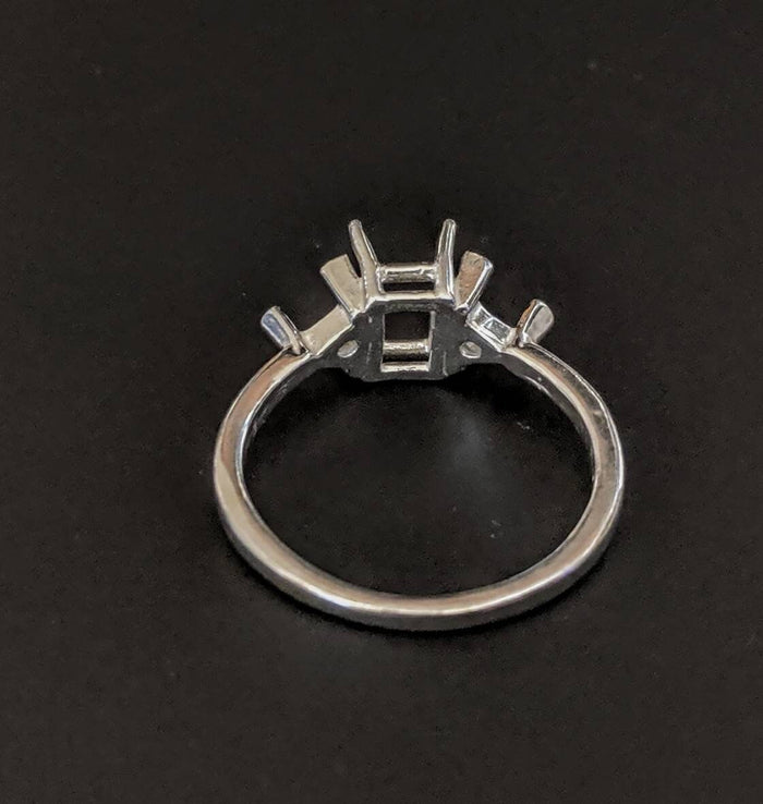 Sterling Silver or 14kt Gold 7x5 Emerald Cut Side with Trillion Accents Pre-Notched Blank Ring Size 7 setting 163-460/143-460