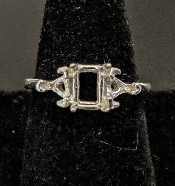 Sterling Silver or 14kt Gold 7x5 Emerald Cut Side with Trillion Accents Pre-Notched Blank Ring Size 7 setting 163-460/143-460