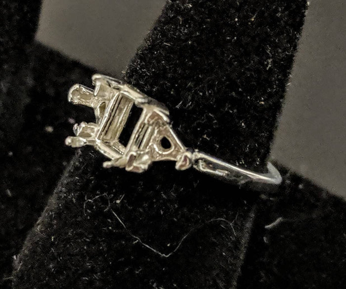 Sterling Silver or 14kt Gold 7x5 Emerald Cut Side with Trillion Accents Pre-Notched Blank Ring Size 7 setting 163-460/143-460