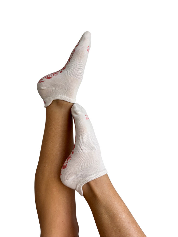 Summer Lovin Low Rise Grip Socks