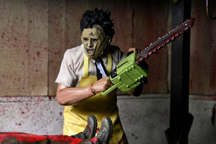 Texas Chainsaw Massacre Ultimate 8 Inch Clothed Action Figure - Leatherface